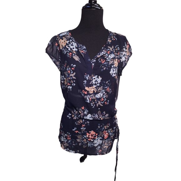A New Approach (a.n.a.) Womens Blouse Blue awith Floral Print - Size PM Petite M - Picture 1 of 8